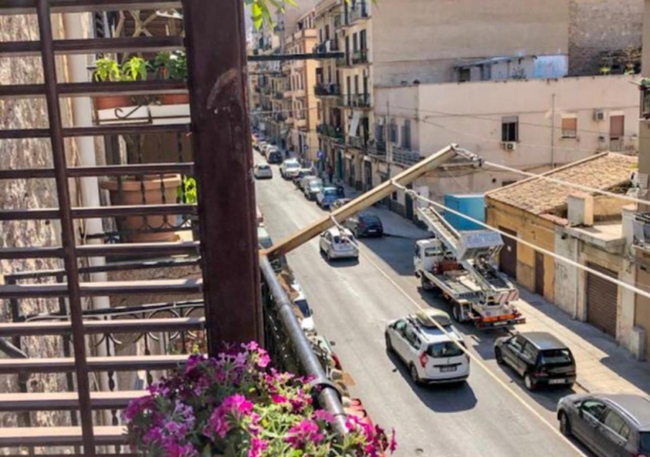 Via Aurispa 60 Palermo Kültér fotó