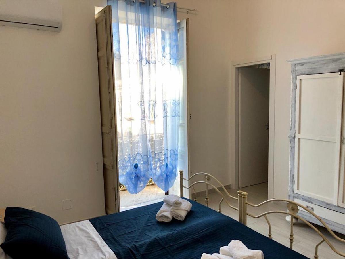 Via Aurispa 60 Palermo Kültér fotó